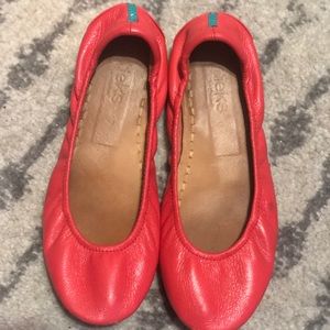 Tieks Poppy - Includes Box and Flower!